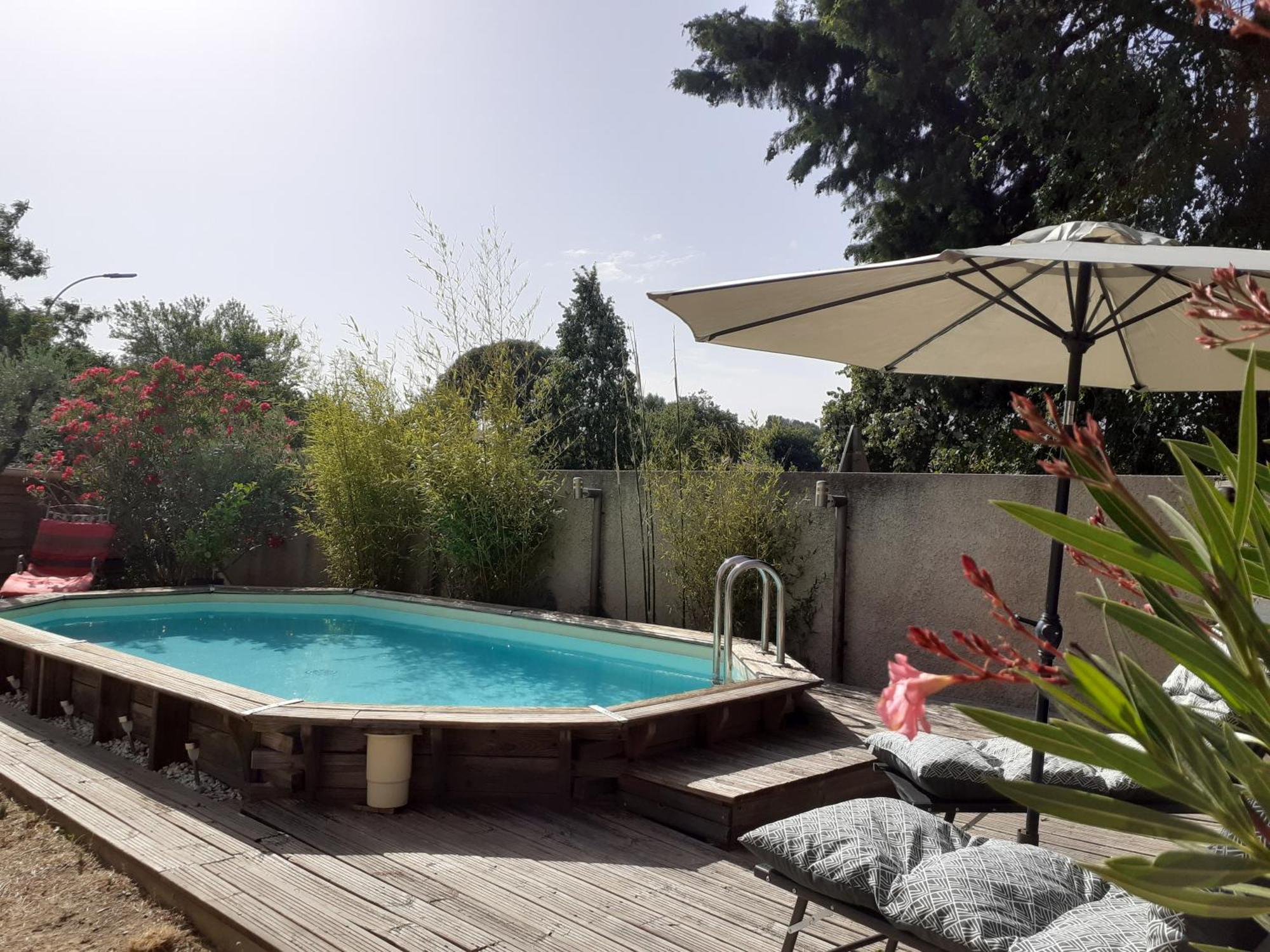 Hotel Location Saisonniere Avec Piscine Et Terrasse Au Pied Du Luberon Lauris Zewnętrze zdjęcie